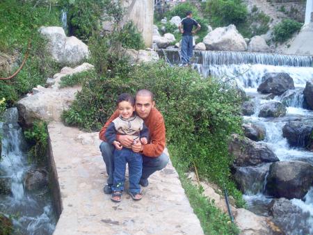 Amine